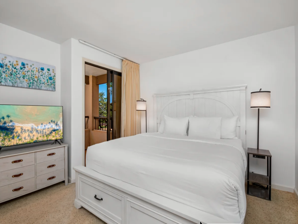 Luxurious 6-Bedroom Retreat in Kaanapali